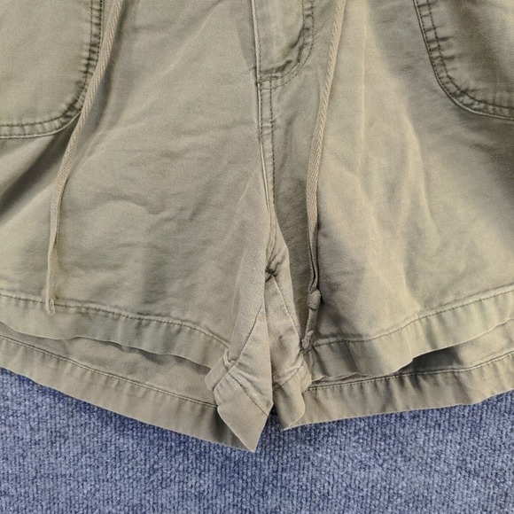 St. John's Bay Women's Chino Shorts Green Size 14 100% Cotton Pockets - Picture 8 of 12